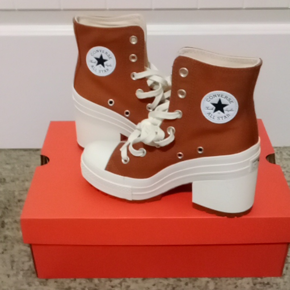 Converse Chuck De Luxe Heels
